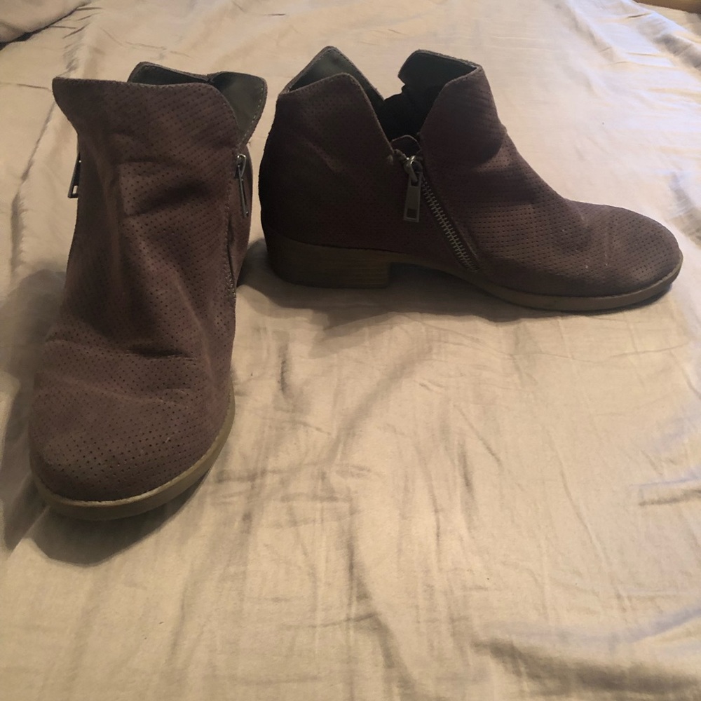 Brown universal thread Booties